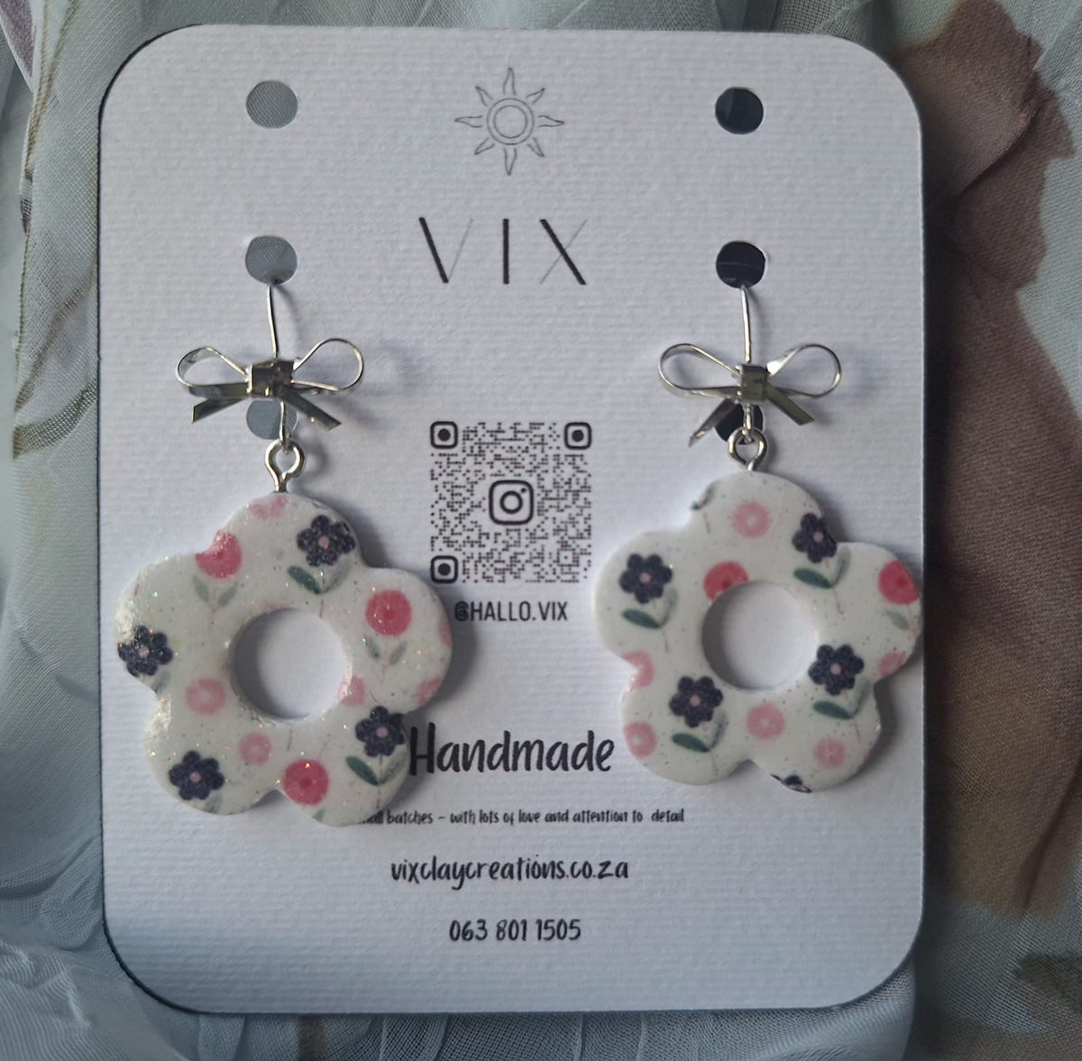 Handmade Polymer Clay Earring - Floral Daisy